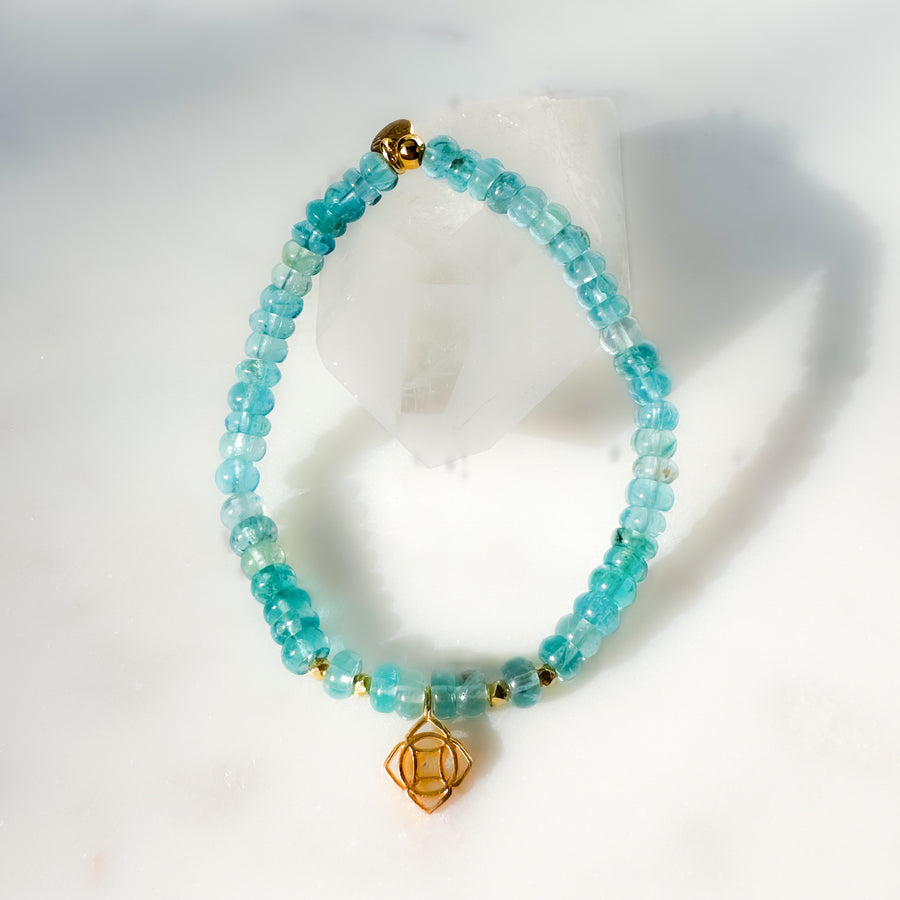 OCEAN SHADES Gemstone Bracelet