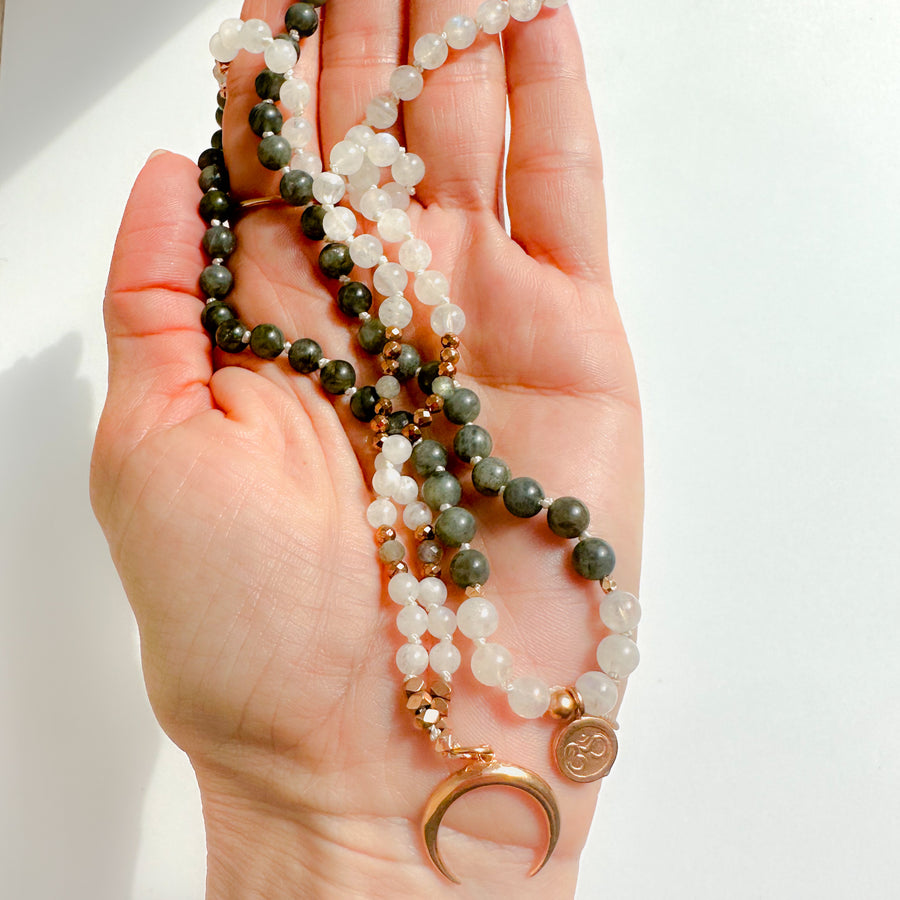 CREATE YOUR MAGIC Mala